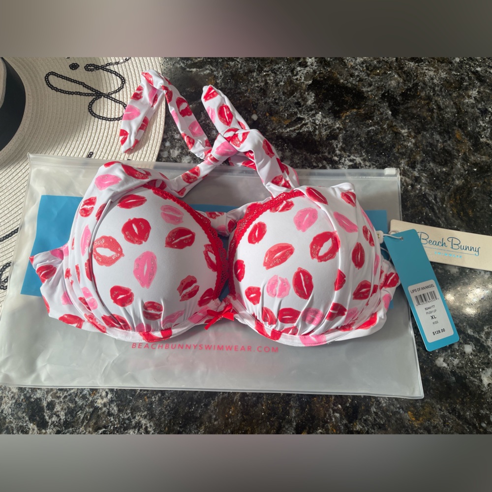 NWT beach bunny push up top bikini TOP ONLY size XL “lips of an angel” - Picture 2 of 8